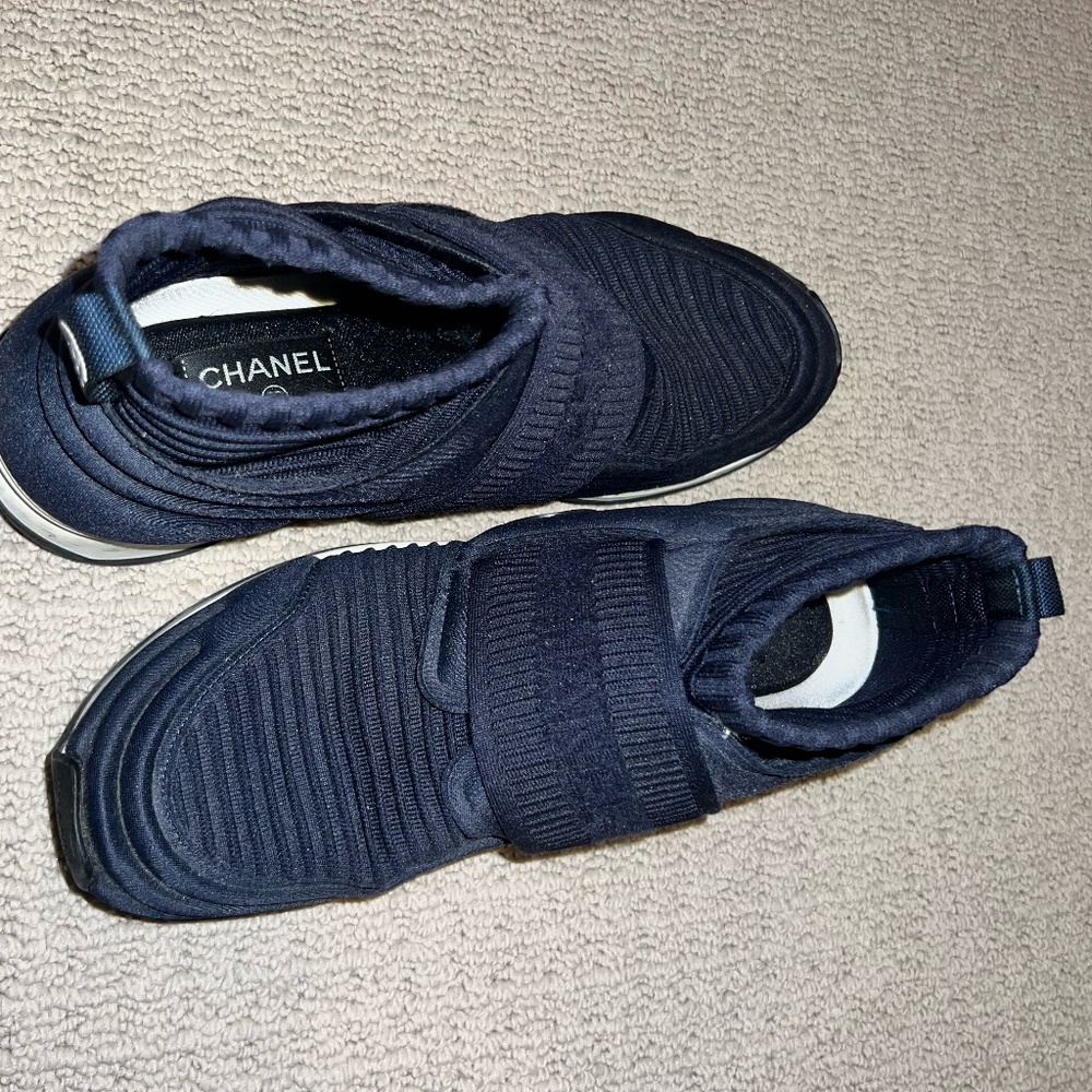 Chanel - Navy - 39.5F